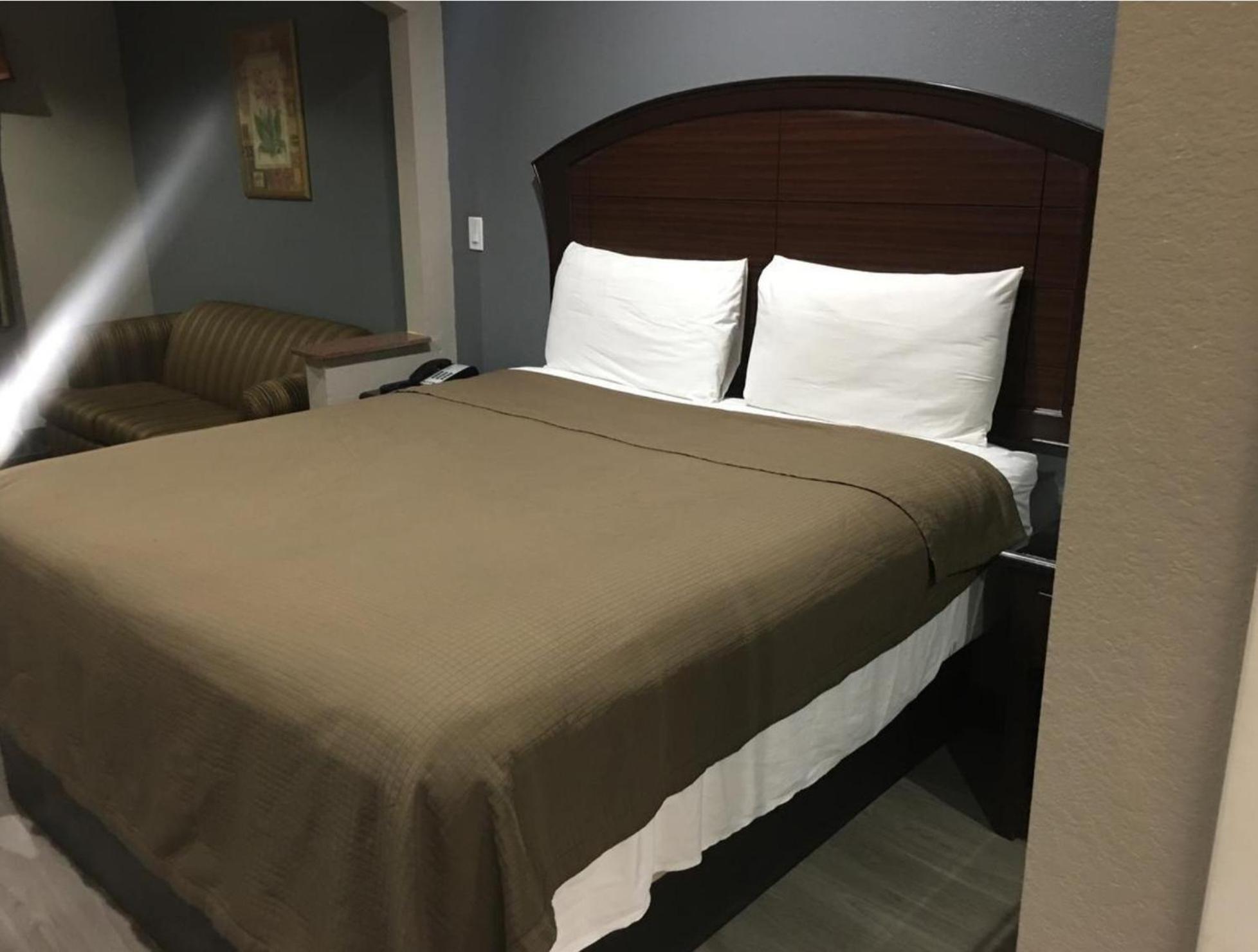 Regency Suites Iah Beltway 8 Houston Eksteriør billede