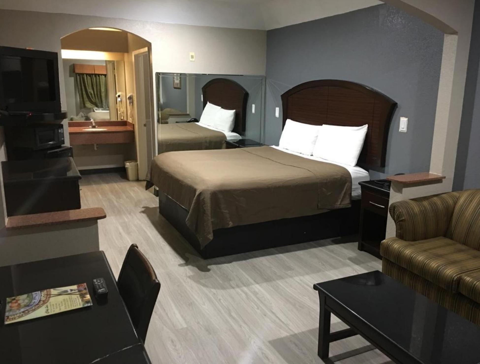 Regency Suites Iah Beltway 8 Houston Eksteriør billede