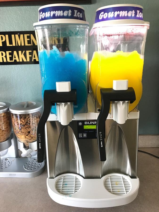 Regency Suites Iah Beltway 8 Houston Eksteriør billede